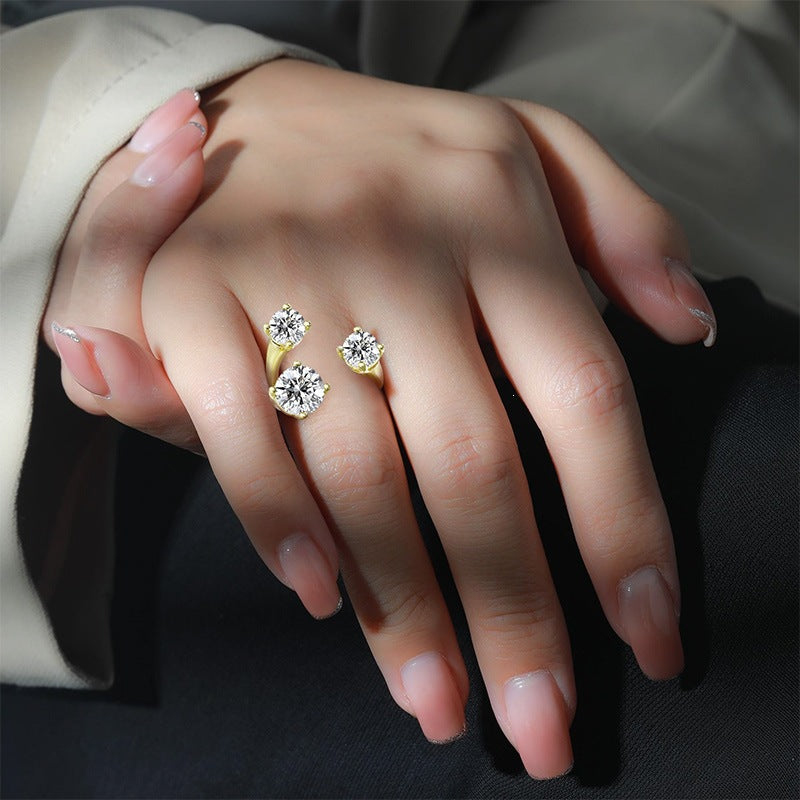 Open-style moissanite ring