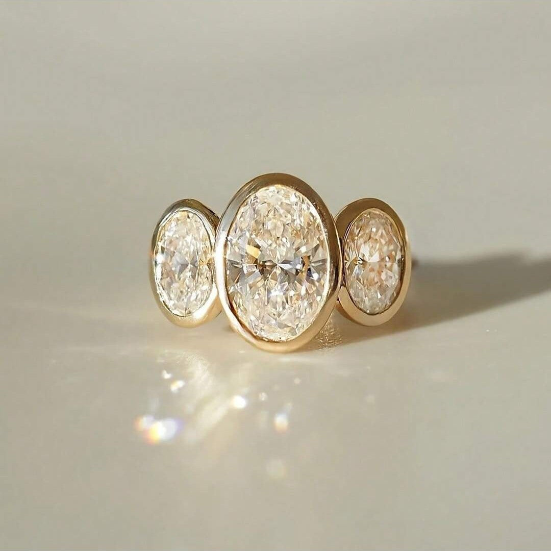 Oval Moissanite Diamond Ring