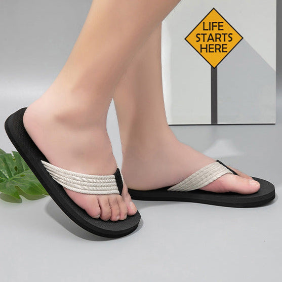 Thick-soled beach flip-flops