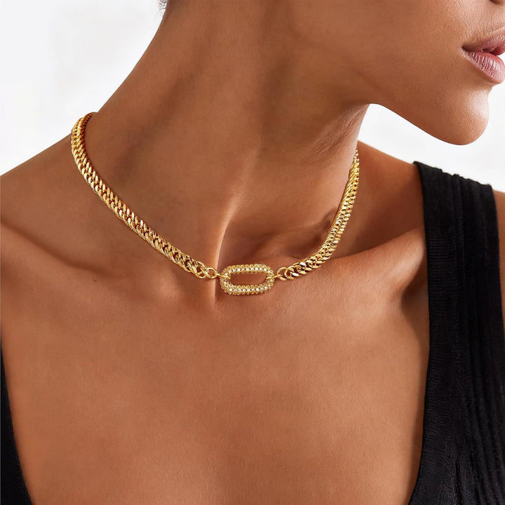 Diamond-set pendant Cuban chain