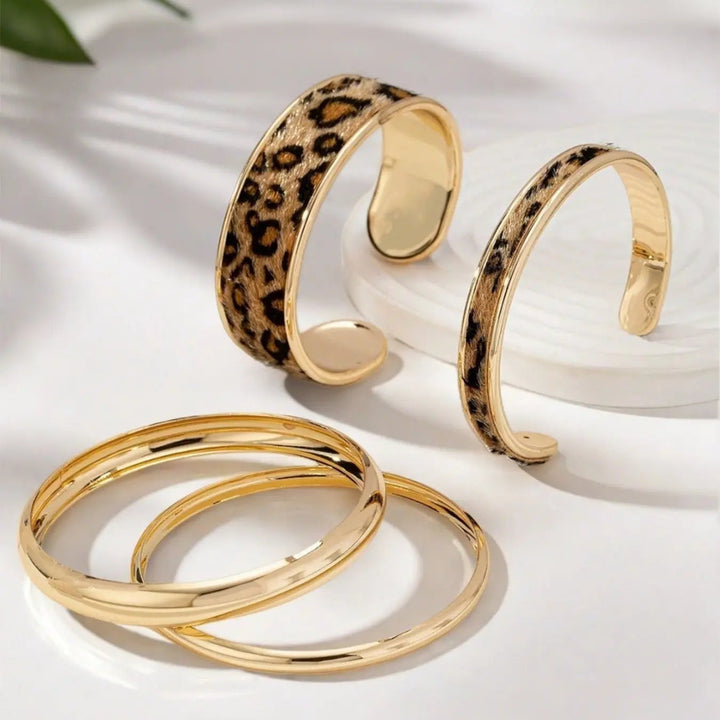 Leopard print bracelet set