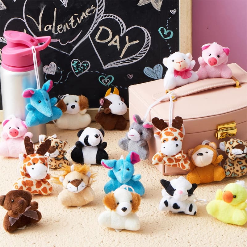 28 Pack Valentine's Day Plush Gift Set