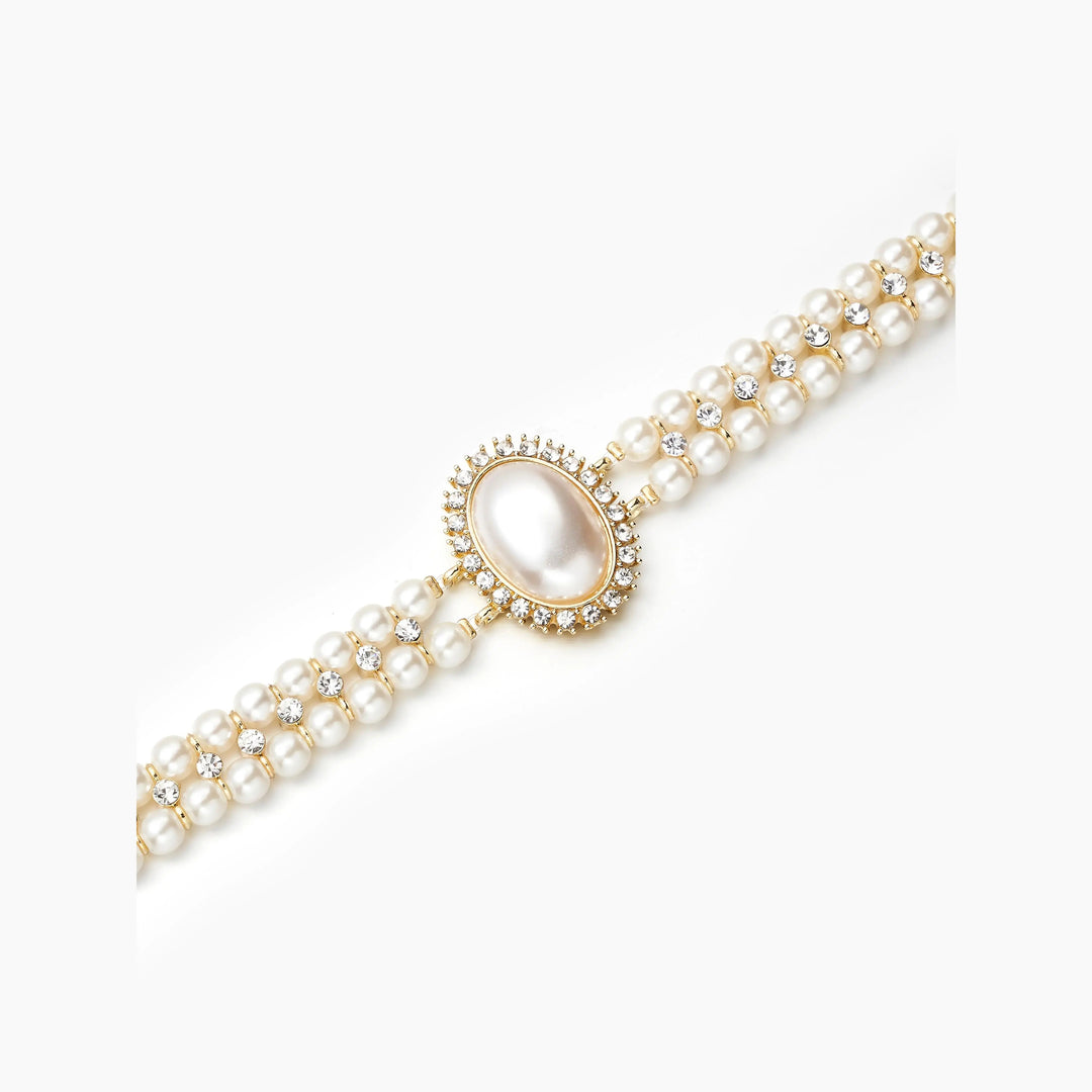 Vintage-style layered pearl necklace