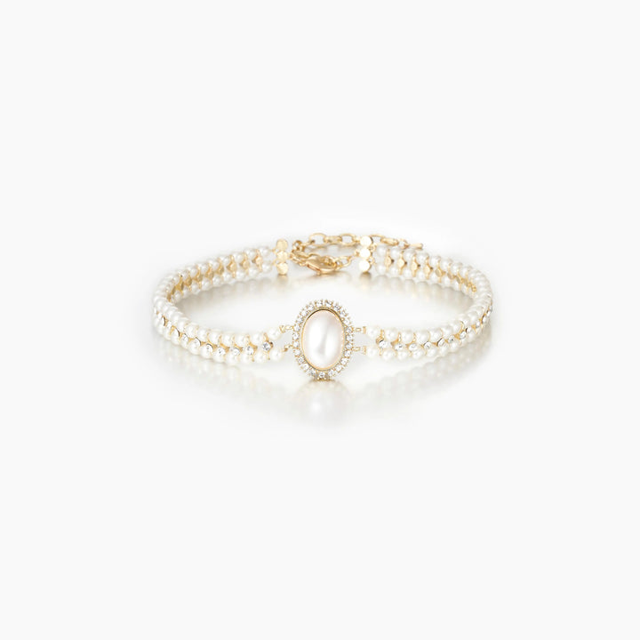 Vintage-style layered pearl necklace