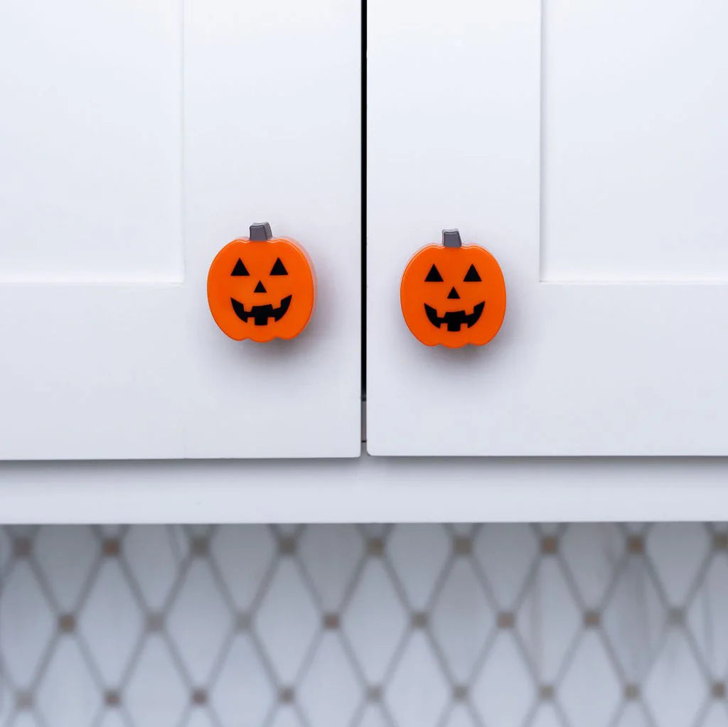 Cabinet door handle decoration